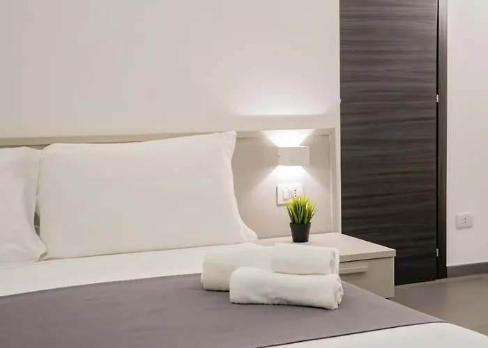 ベッド・アンド・ブレックファスト Mc 4*