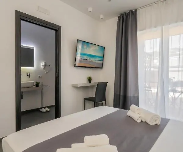 ベッド・アンド・ブレックファスト Mc 4*